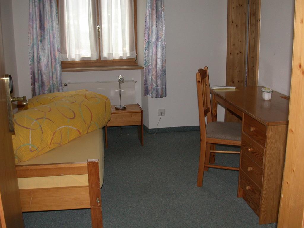 Hotel Reich Тузис Номер фото