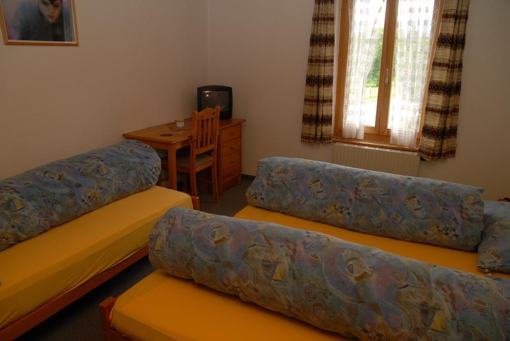Hotel Reich Тузис Экстерьер фото
